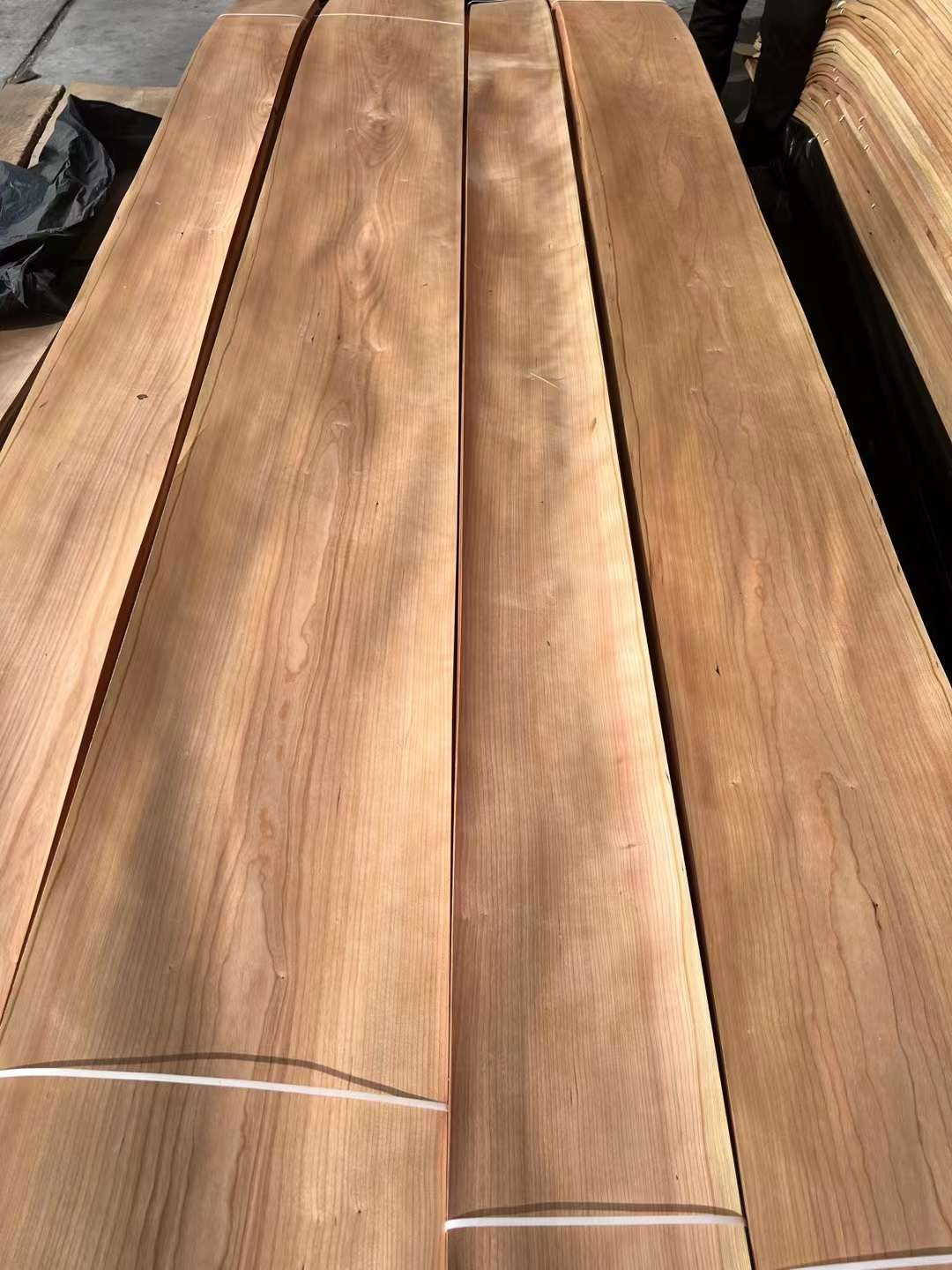 Cherry wood veneer - warm reddish-brown decorative tone